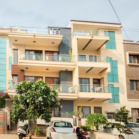 Fabhotel Mannat Residency Sec 52 Gurgaon Bagian luar foto