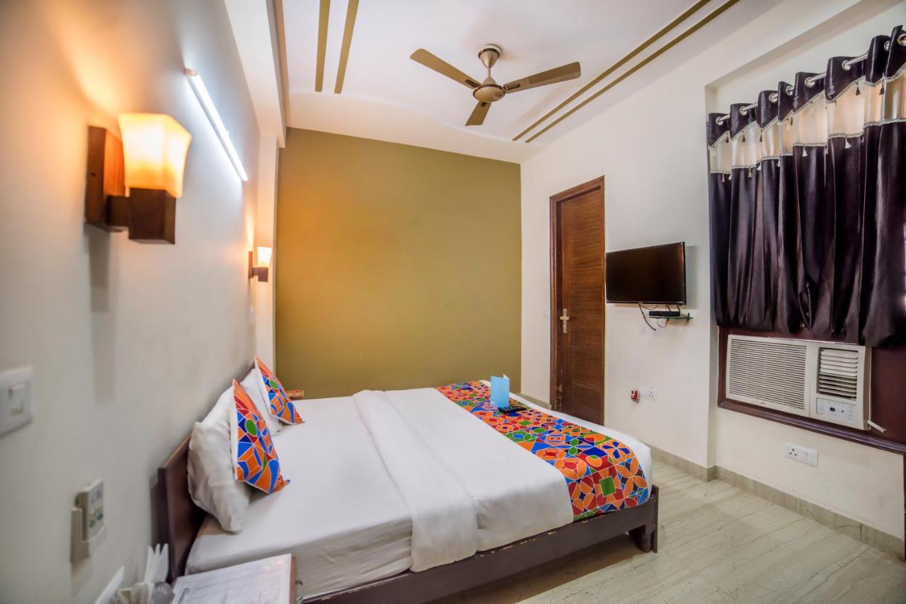 Fabhotel Mannat Residency Sec 52 Gurgaon Bagian luar foto
