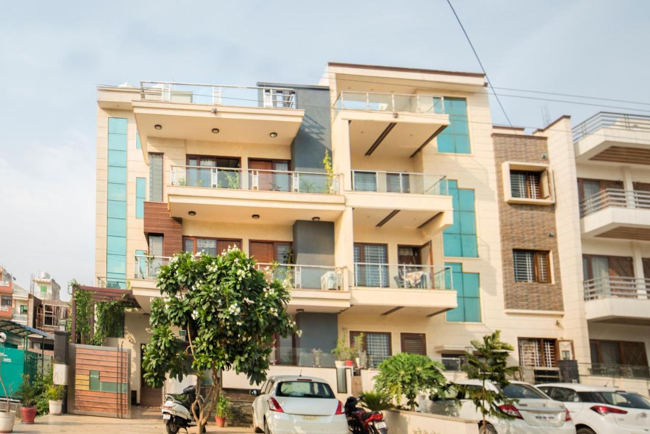 Fabhotel Mannat Residency Sec 52 Gurgaon Bagian luar foto
