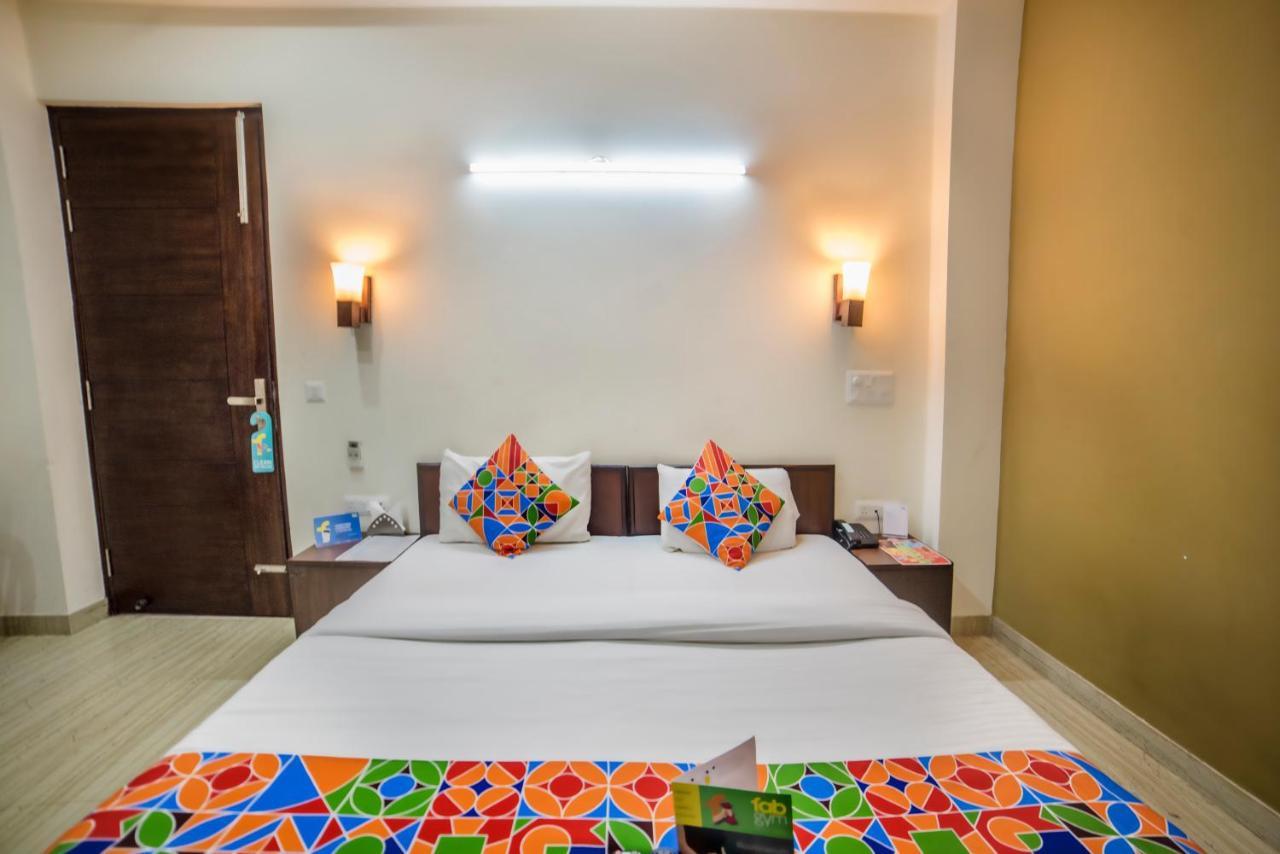 Fabhotel Mannat Residency Sec 52 Gurgaon Bagian luar foto