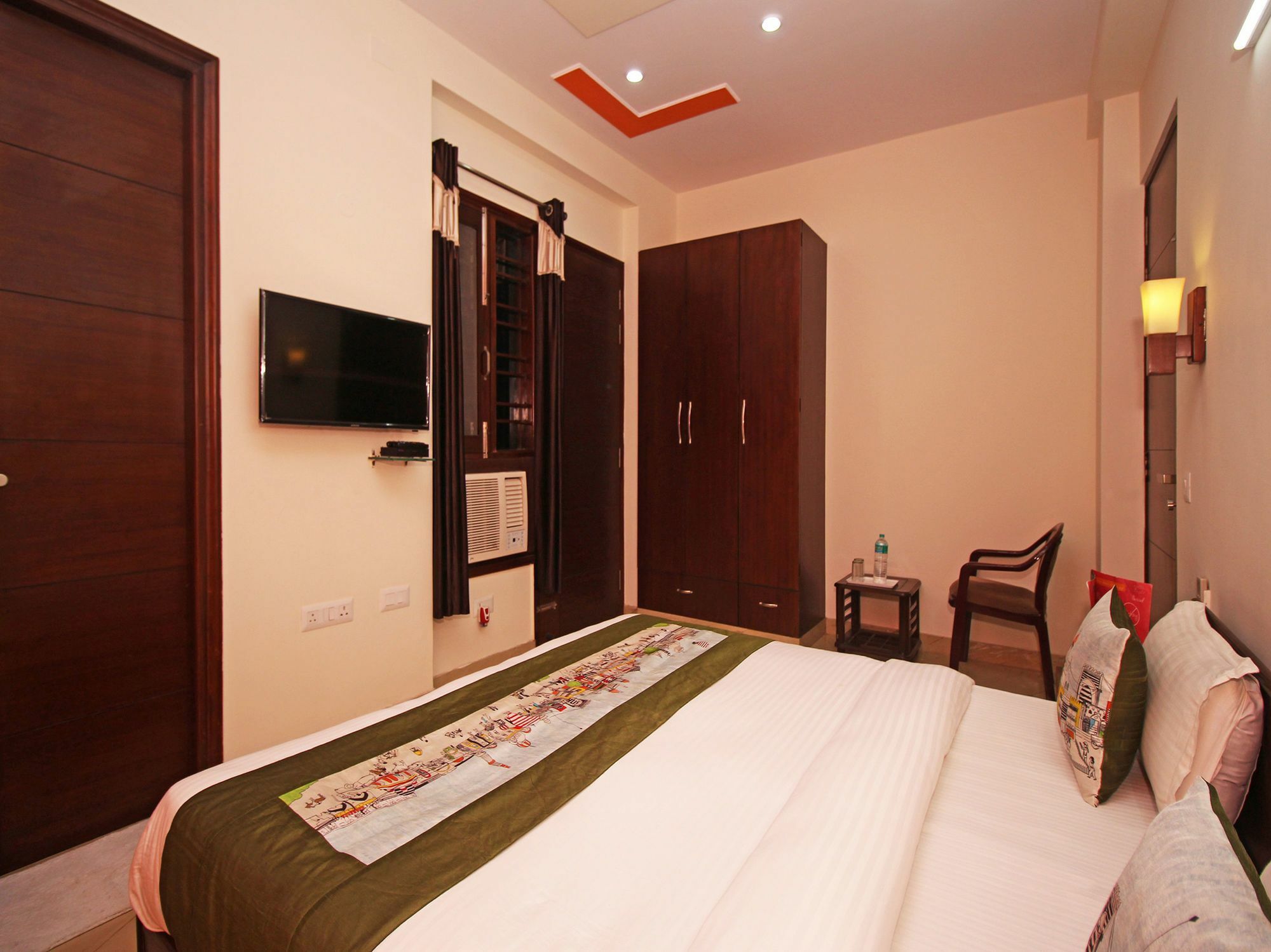 Fabhotel Mannat Residency Sec 52 Gurgaon Bagian luar foto